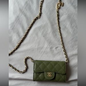 Chanel wallet on chain